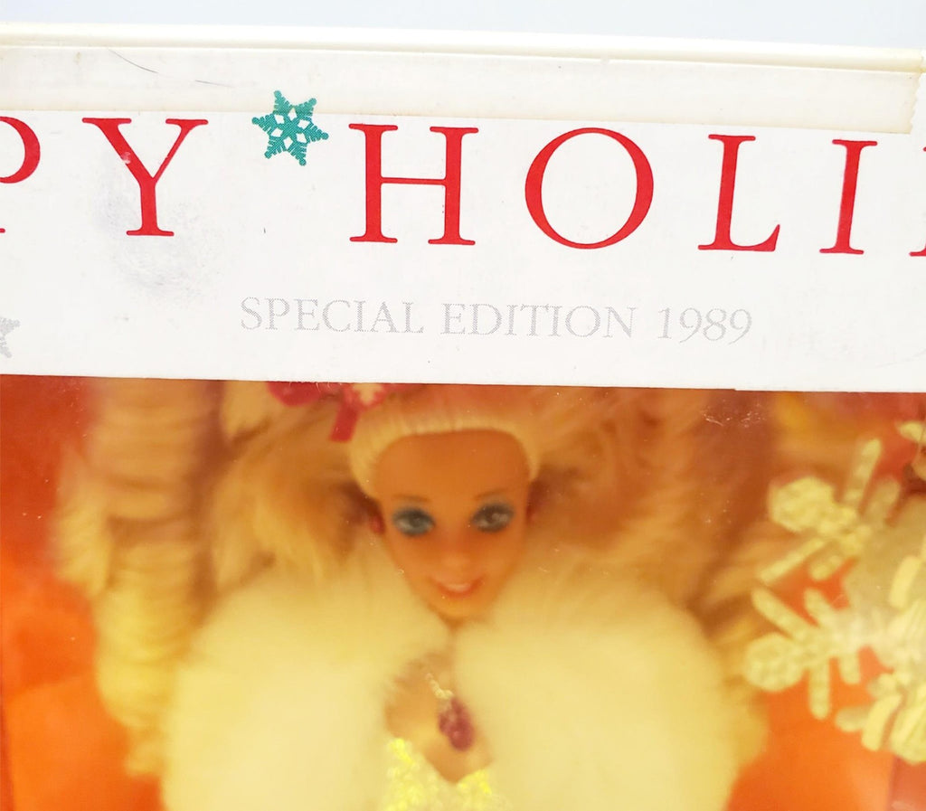 Barbie 1989 - Happy Holidays Barbie Doll Special Edition