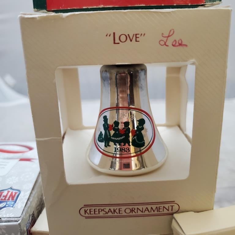 Hallmark Keepsake Cedar Waxwing Mother Christmas Collector's Series Ornament