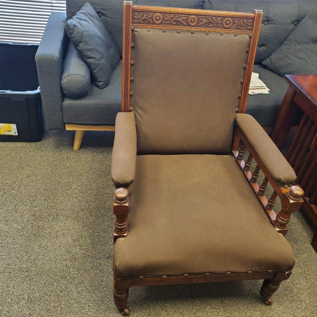 Vintage Antique Ornately Carved Wood Framed Fabric Victorian Throne Armchair