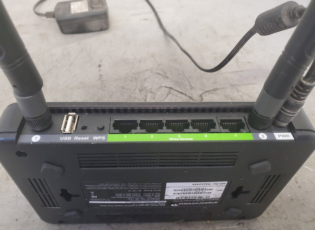 Amped Wireless High Power Dual Band Wi-Fi Range Extender Model SR20000G