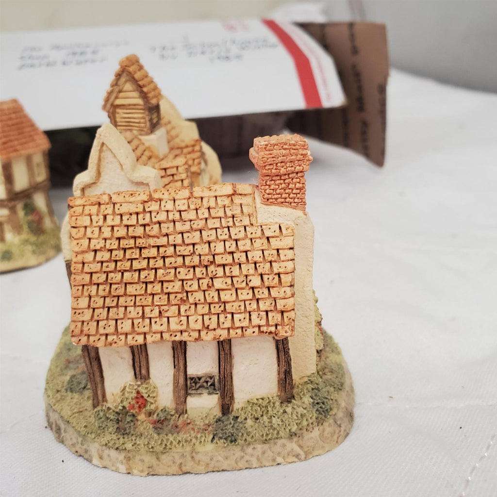 David Winter's Cottages The Schoolhouse 1985 & The Apothecary’s Shop 1985