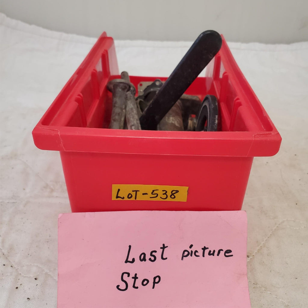 Lot of Vintage Machinist Carpenter Metal Protractor Level LOT-538
