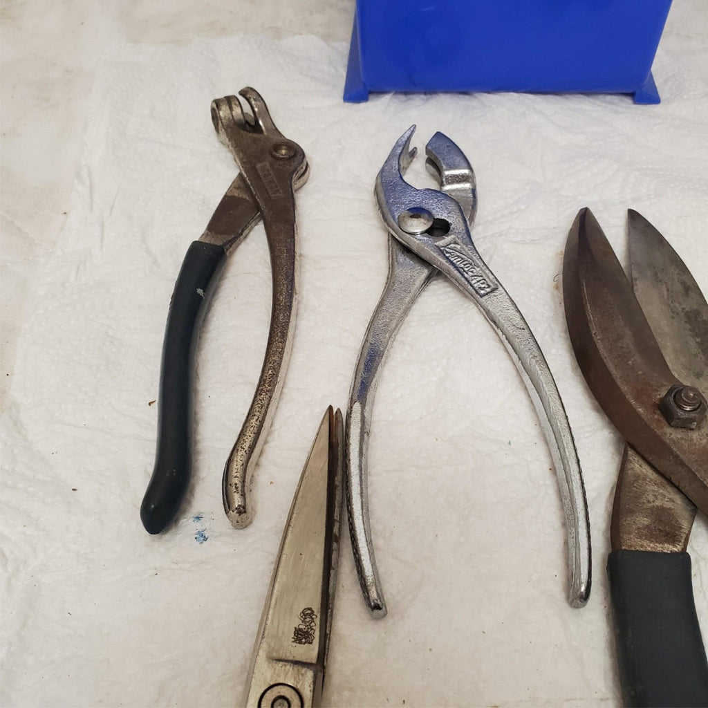 Lot of 4 Assorted Tinner Snips Scissors & Pliers LOT-315