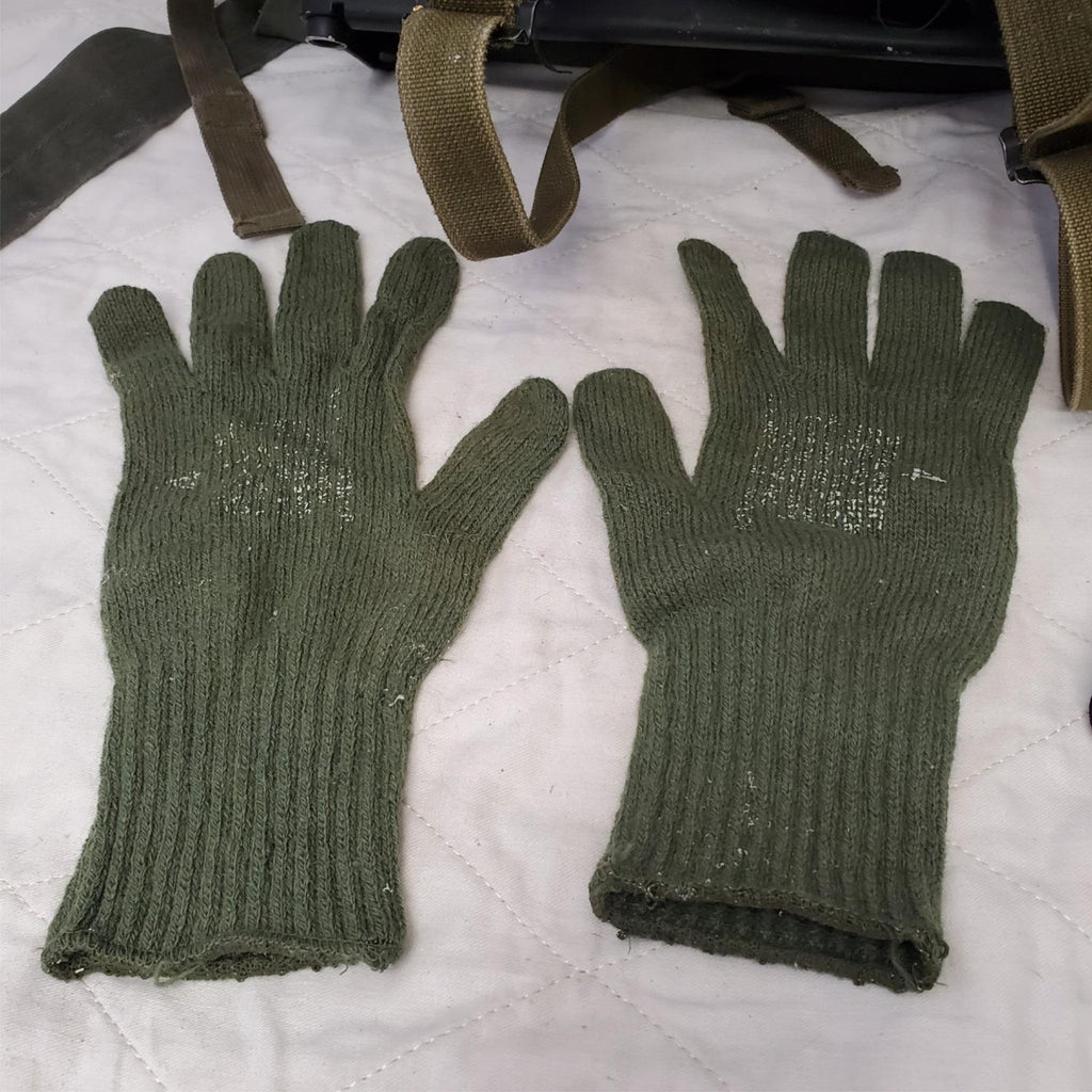 US Military Field Back Pack, Fleece Lined Canteen Canvas Pouch & Shooting Gloves