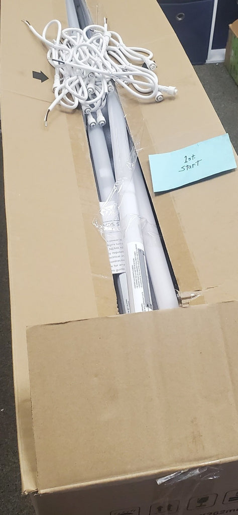 Lot of 30 Connected Meat Light 4FT LED Tube Light 12W 3000K