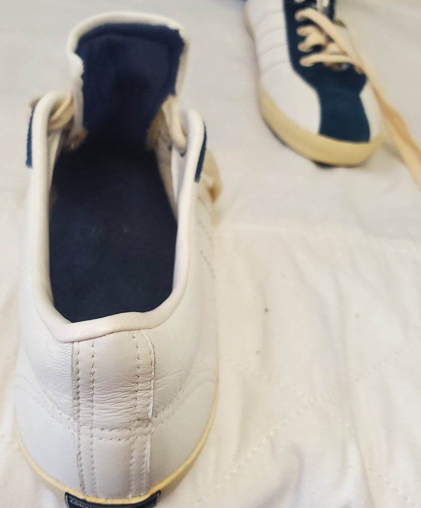 Vintage Women’s White Navy LTO Leather Converse Tennis Shoes Size 8.5M