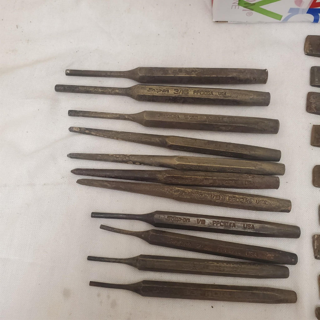 Lot of 22 Snap-on Piece Pin, Starter Punch Set, Flashlight Bulb & Switch LOT-918