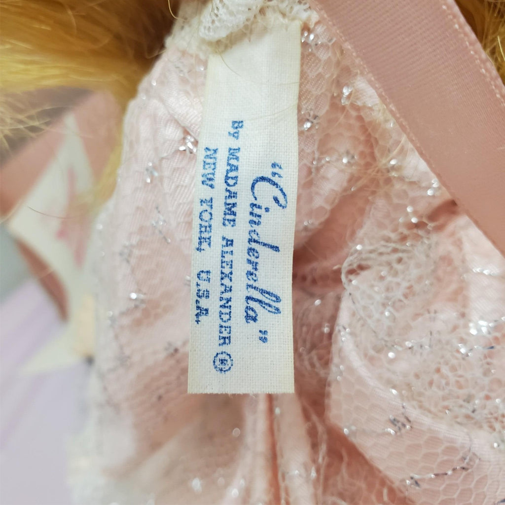 Madame Alexander #1546 Cinderella Doll with Box & Stand