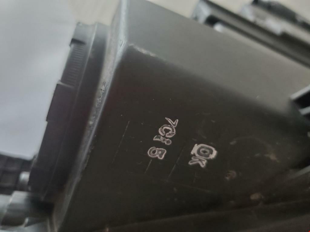 2017 2018 2019 HYUNDAI IONIQ HALOGEN HEADLIGHT LEFT SIDE