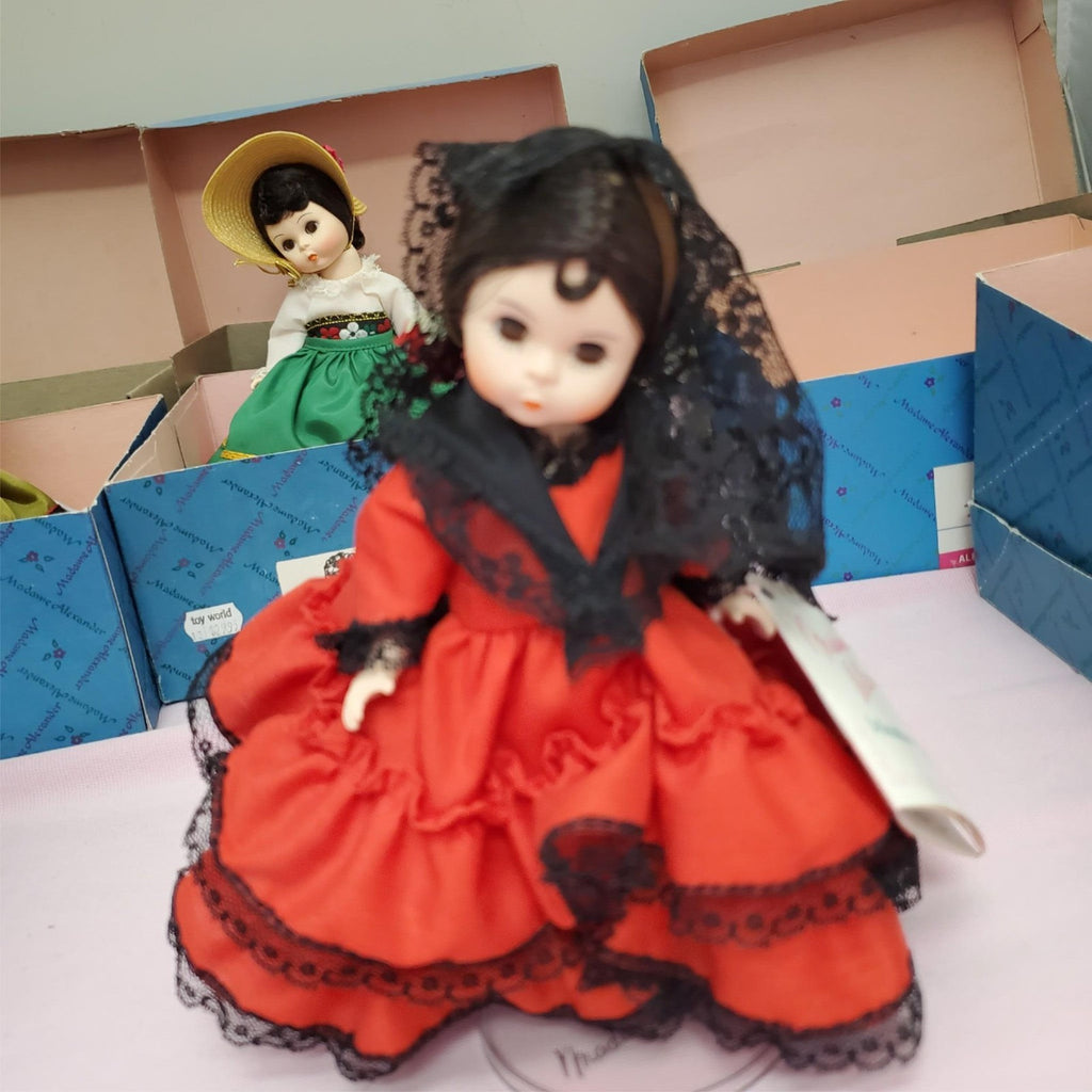 Set Of 5 Madame Alexander Friends From Foreign Lands Collection Dolls