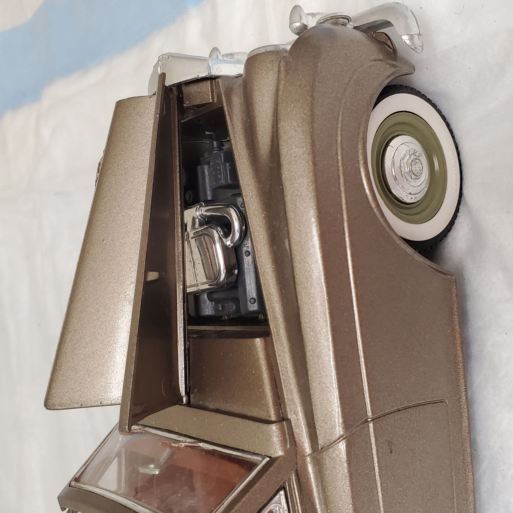 Vintage Bentley Collection Silver Cloud Die Cast Car