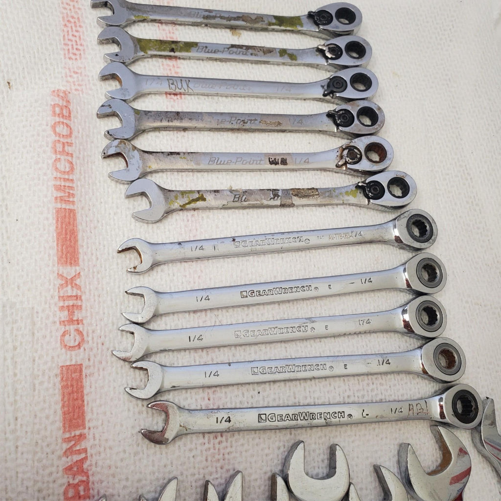 Lot of 28  Gear Wrench & Blue Point Combination Wrench Set LOT-388