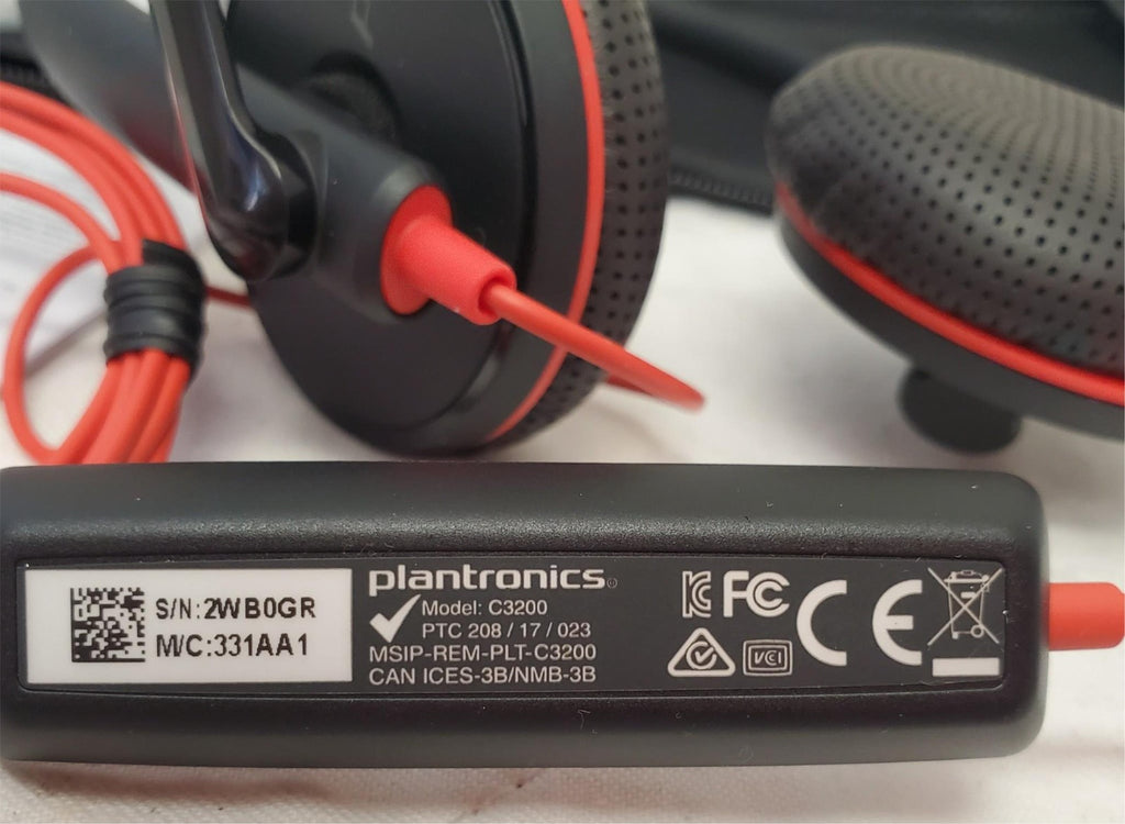 Plantronics C3200 Blackwire USB Headset with USB Adapter Case