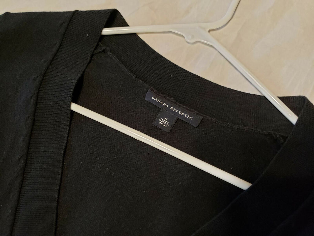 Banana Republic V-Neck Black Long Sleeve Sweater Extra Fine Merino Jumper Small.