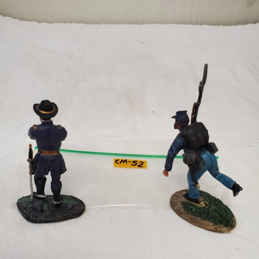 W. Britain #00273 George Meade Figure & Soldier Carrying Gun  CM-52