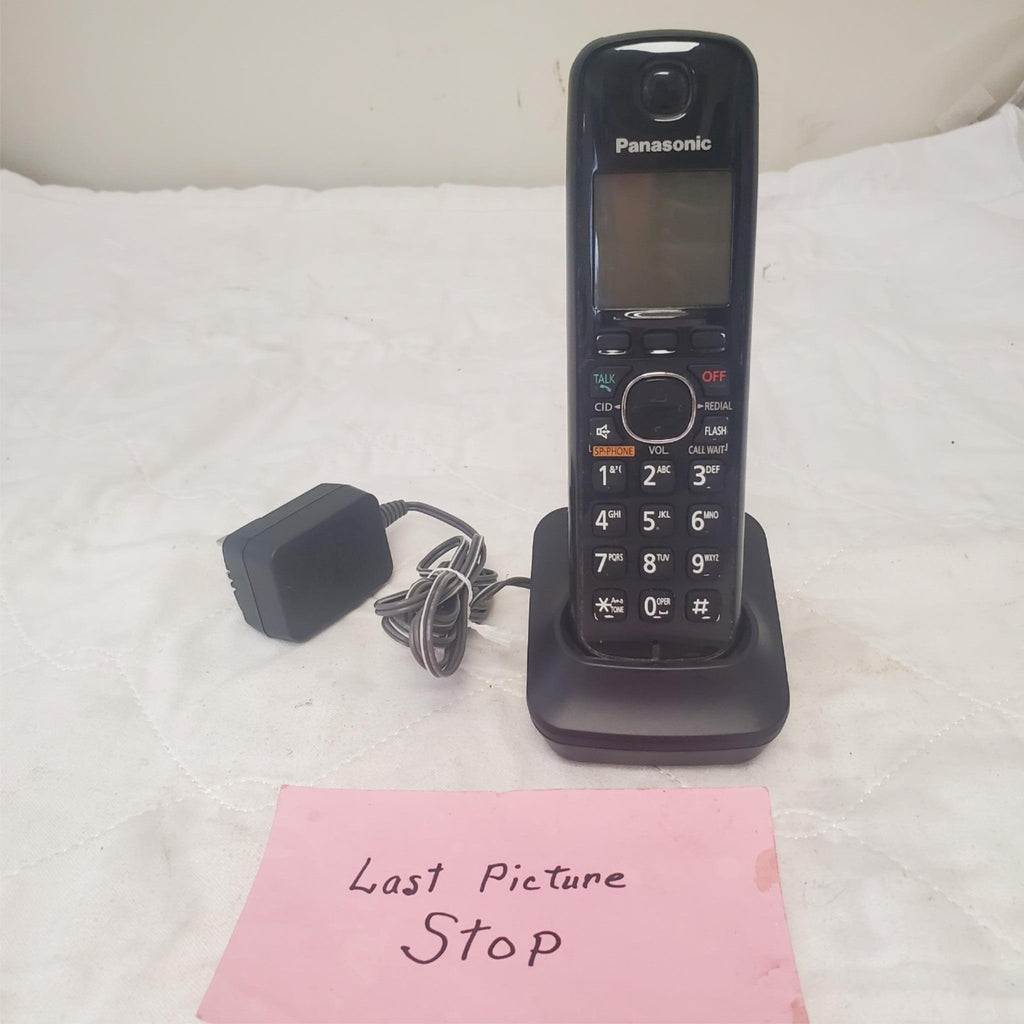 Panasonic PNLC1017 Replacement Handset With Charging Base & Power Adapter