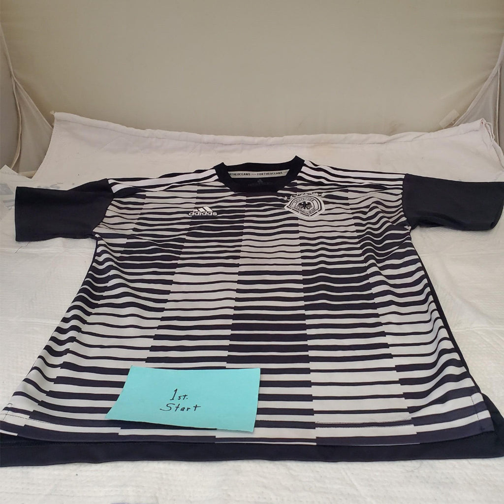 Adidas Youth 2018-2019 Germany Pre-Game Soccer Jersey Size Medium