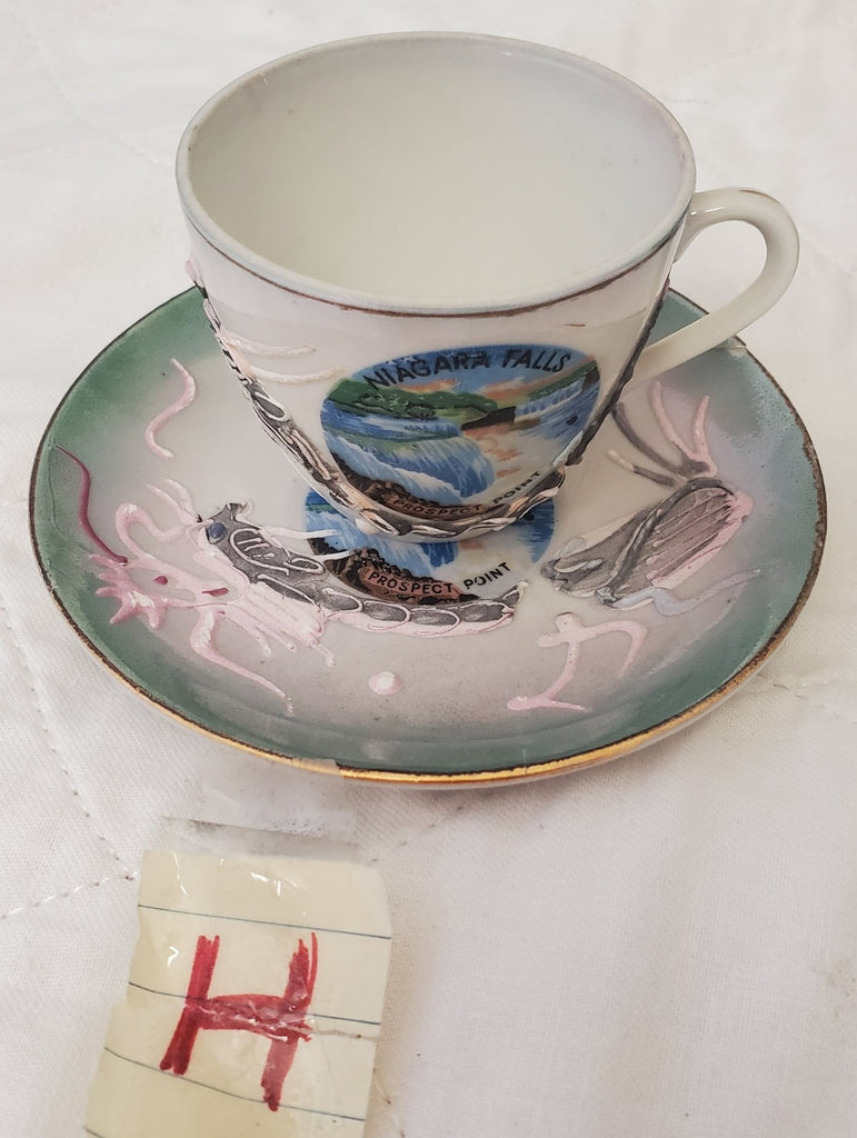 Lot of Vintage Niagara Falls Souvenir Japanese Style Miniature Cup Saucer & Vase