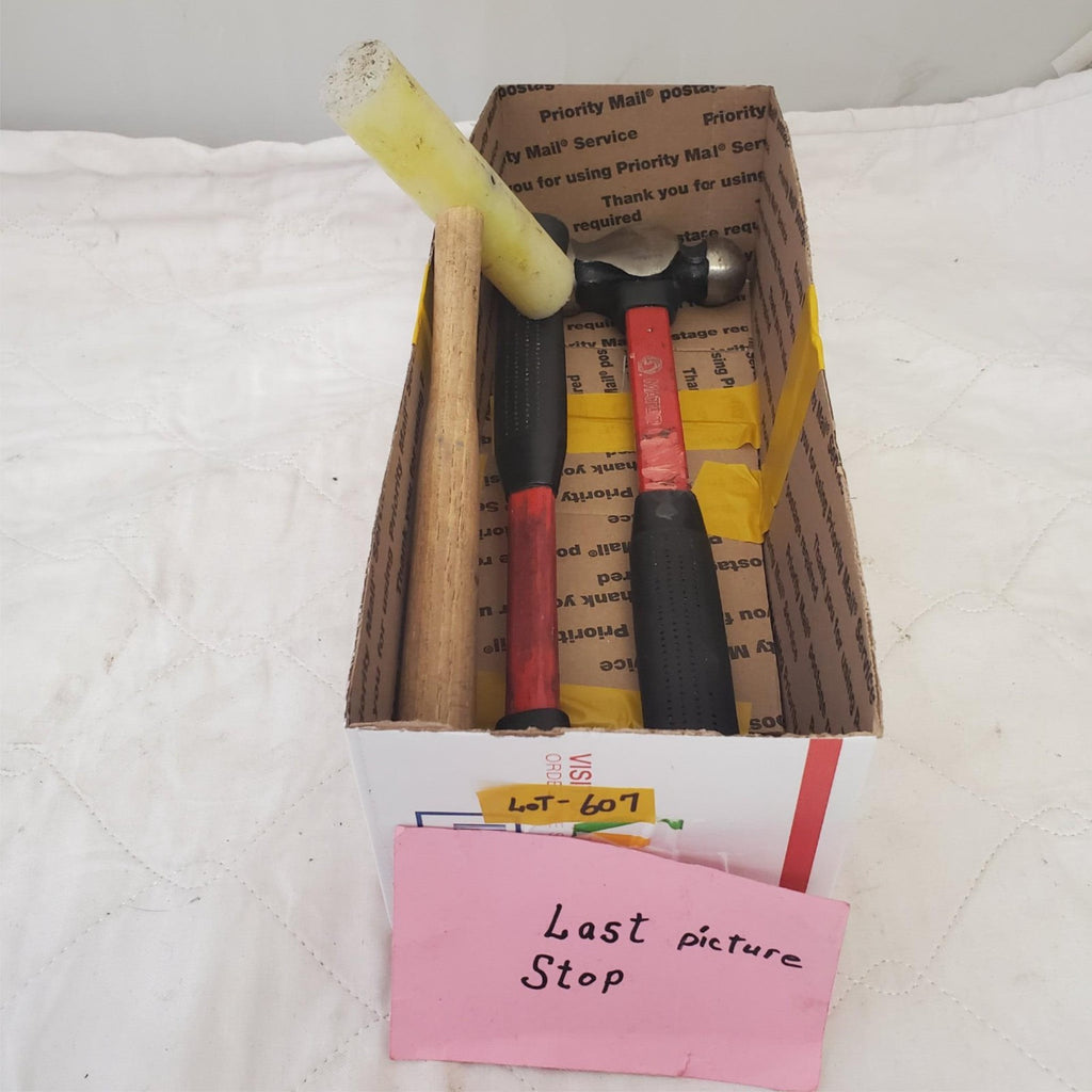 Lot of Assortment of Various Hammers LOT 607