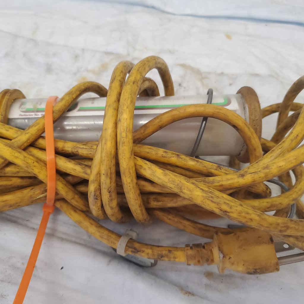 Vintage General Manufacturing Fluorescent Hand Lamp Fluorescent Light - Yellow