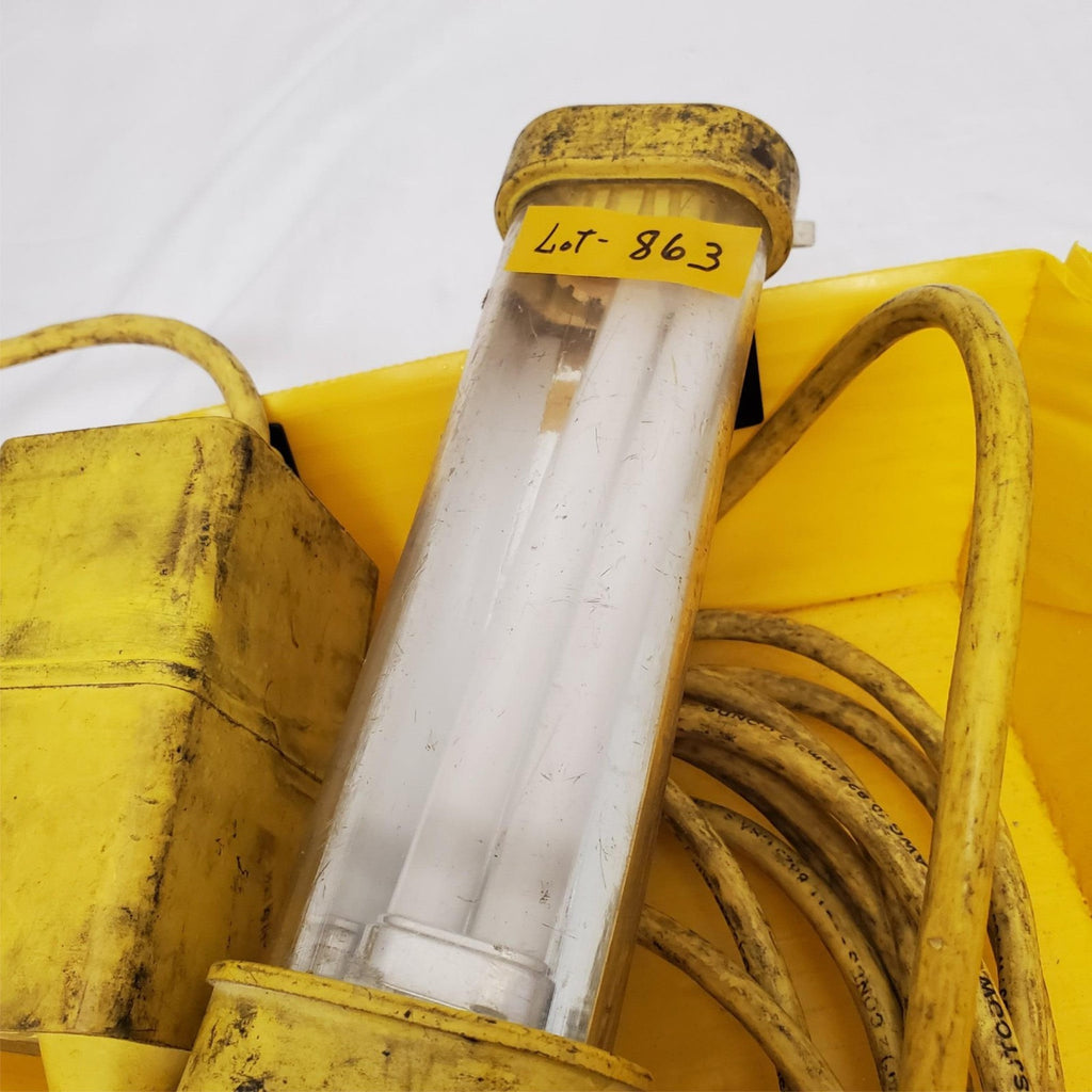 Woodhead Fluorescent Portable Handheld Work Light LOT-864