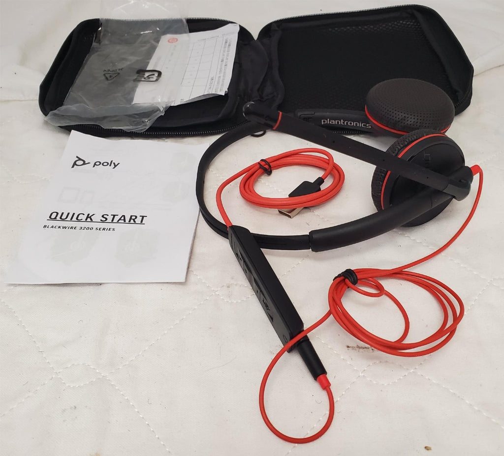 Plantronics C3200 Blackwire USB Headset with USB Adapter Case