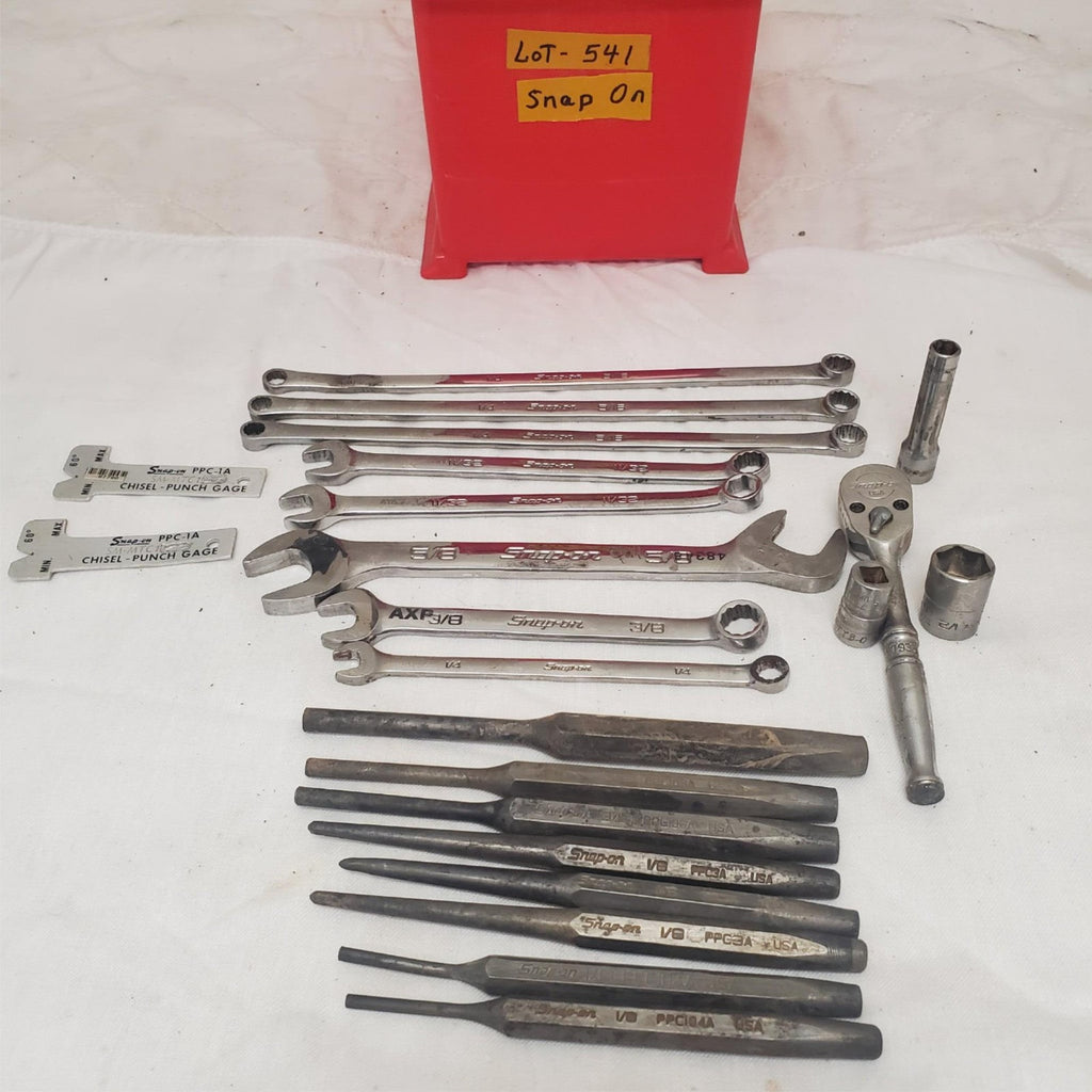 Lot of 22 Snap-on Center Pin Punch, Chisel Gauge Ratchet Wrench & Sockets LOT-42