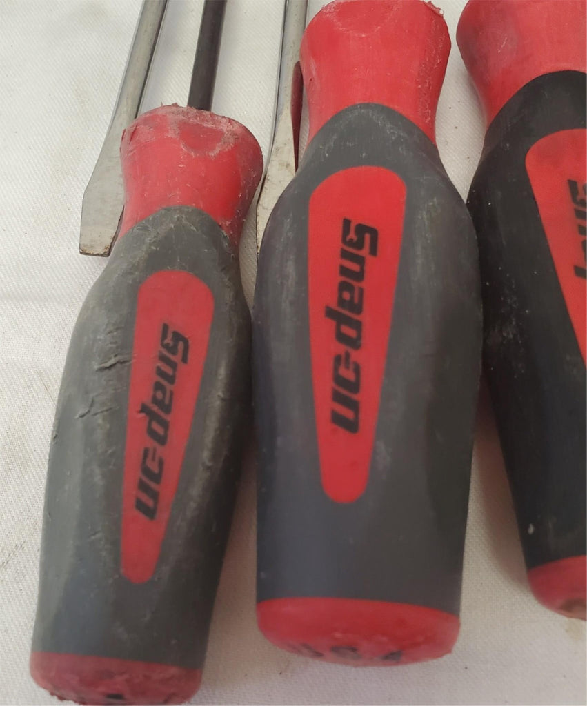 Lot of 7 Snap On Tools RED Soft Grip Flat Tip Screwdriver Set LOT-124