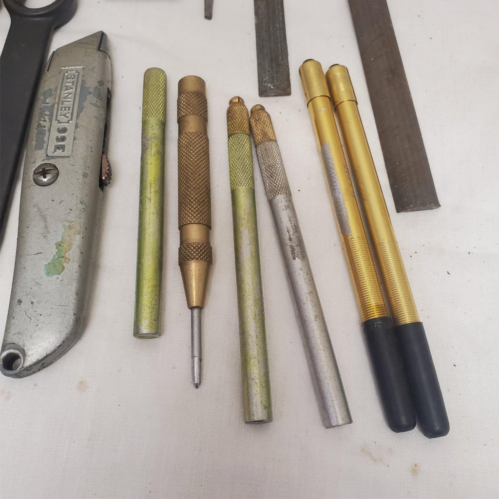 Lot of 4 Used Hand Tools Wood Chisels Hammer Screwdrivers and More LOT-42