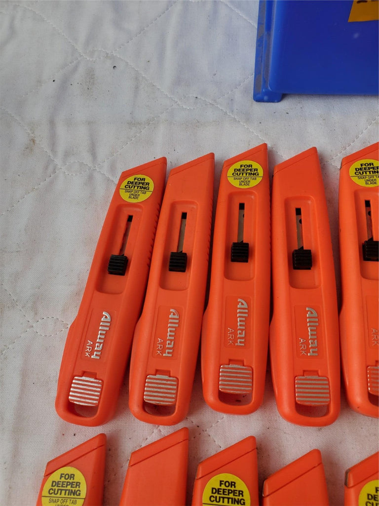 Lot of 17 Allway Tools ARK Self Retracting Safety Knife Box Cutter LOT 224