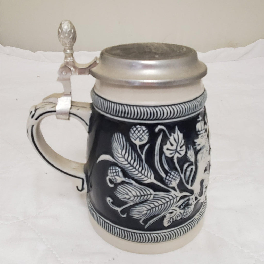 Handcrafted German Hopfen Und Malz Traditional Ceramic Beer Stein with Lid