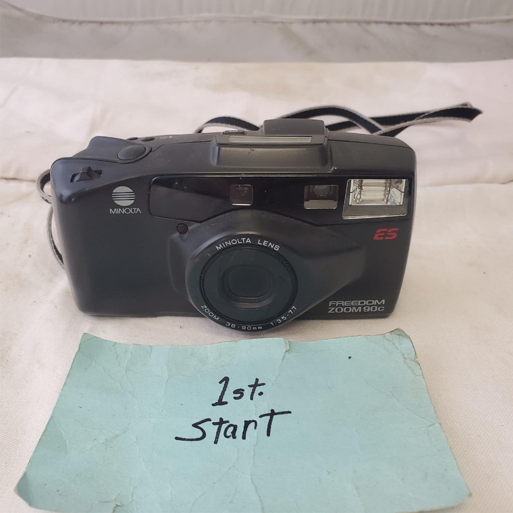 Minolta Freedom Zoom 90C Point & Shoot 35mm Film Camera 38-90mm