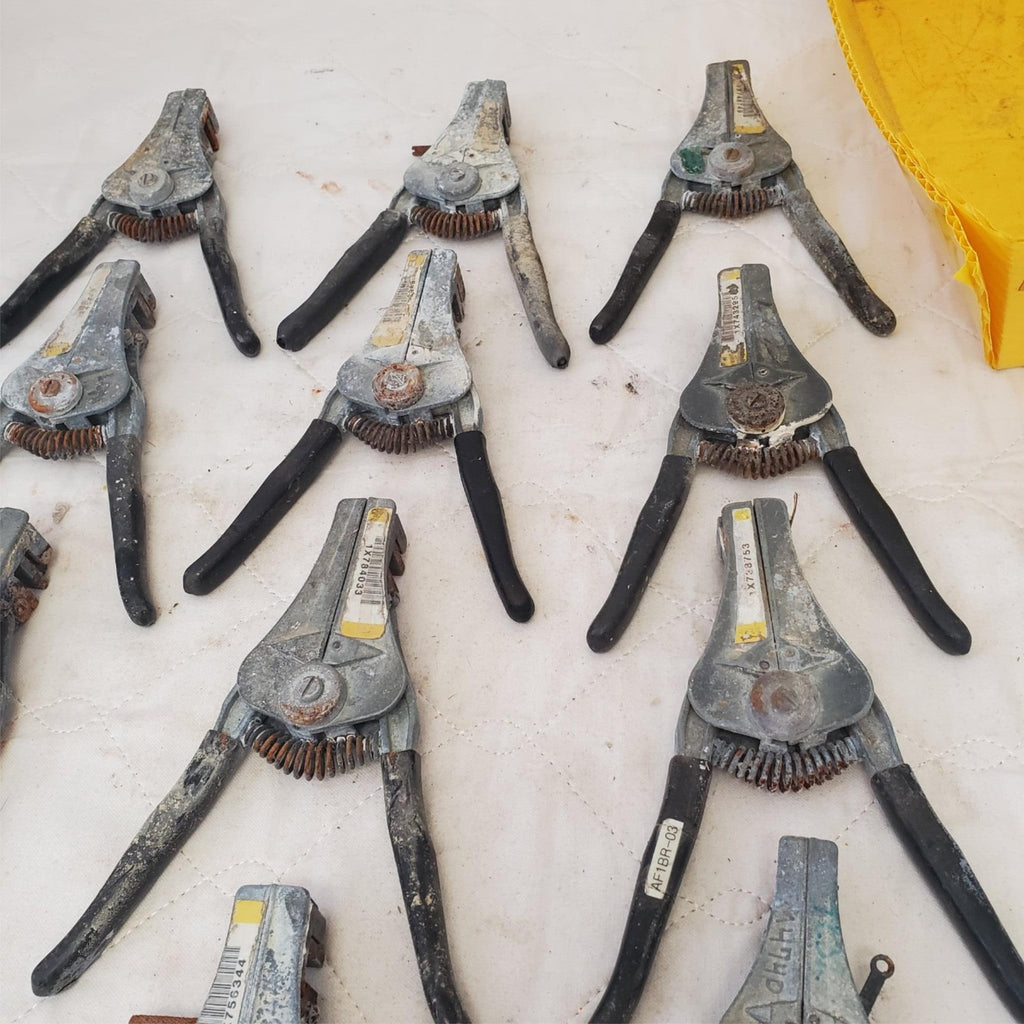 Lot of Assorted Various IDEAL Industries Stripmaster Wire Strippers LOT 552