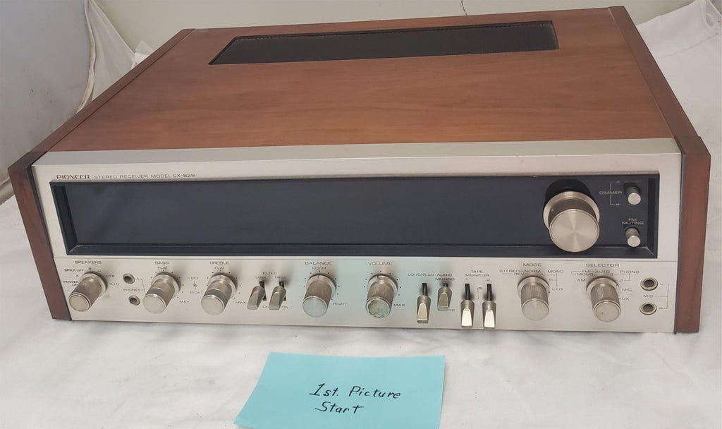 Vintage Pioneer SX-828 AM/FM Stereo Receiver -PARTS/REPAIR- Powers On