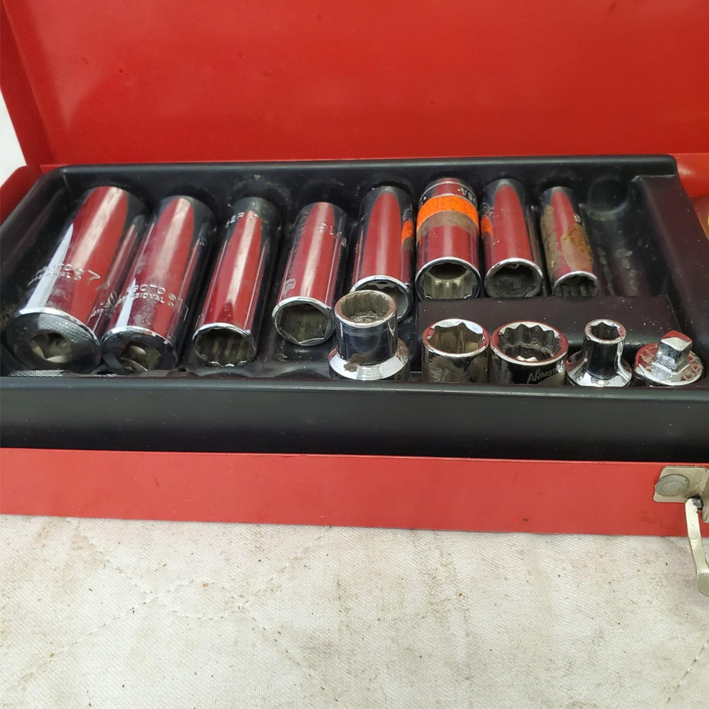 Proto Tools Set of 18 Fractional Drive Socket Set Stanley Tools LOT 383
