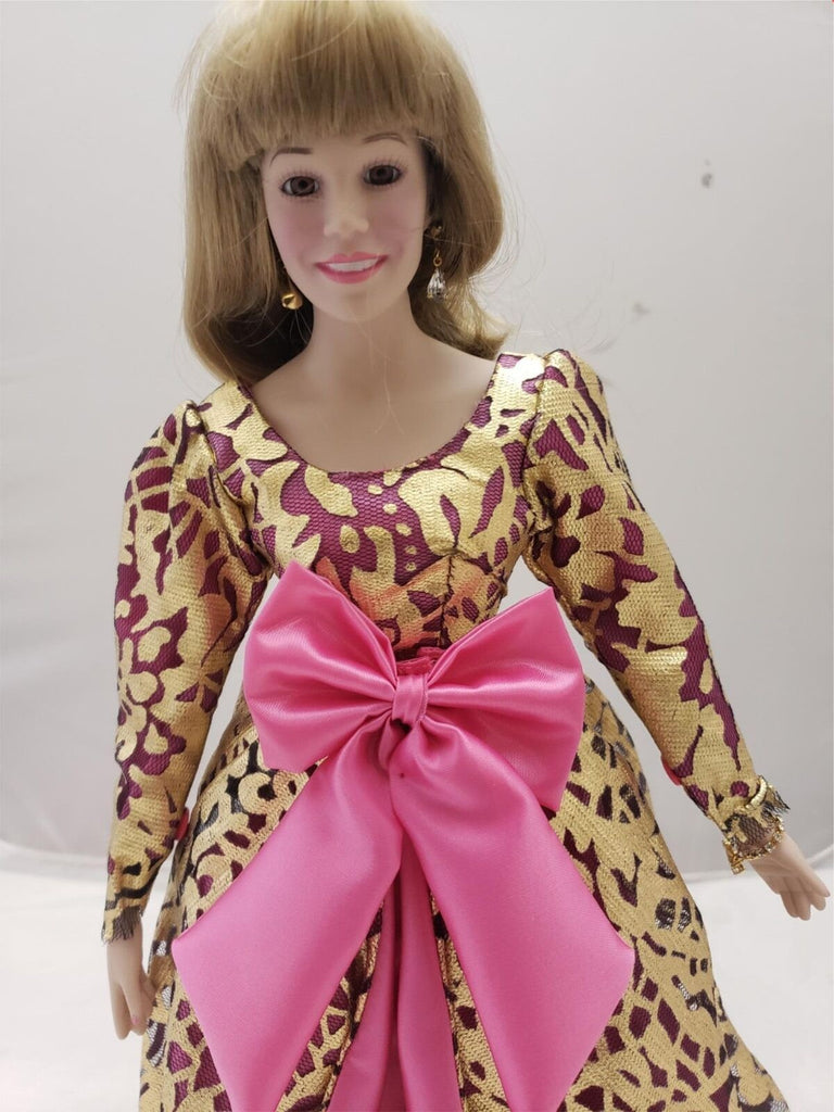 Vintage Vanna White Porcelain Doll Collection Limited Edition Numbered