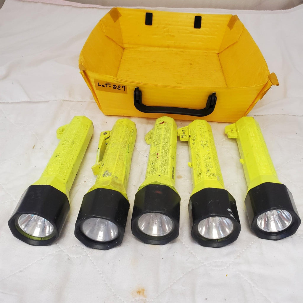 Lot of 5 Pelican Sabrelite 2000 Submersible Flashlight LOT-827