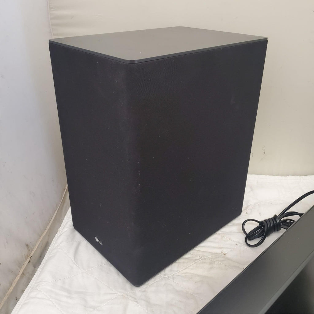 LG SL9YG Home Theater Sound System with Wireless Subwoofer and Surround Speakers