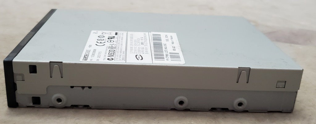 Dell USB Flash Card Reader TEAC CA-200 N533 1930930B00