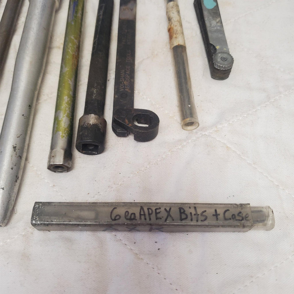 Mixed Lot of Assorted Machinist Tools Drill Bits Reamers Taps LOT-114