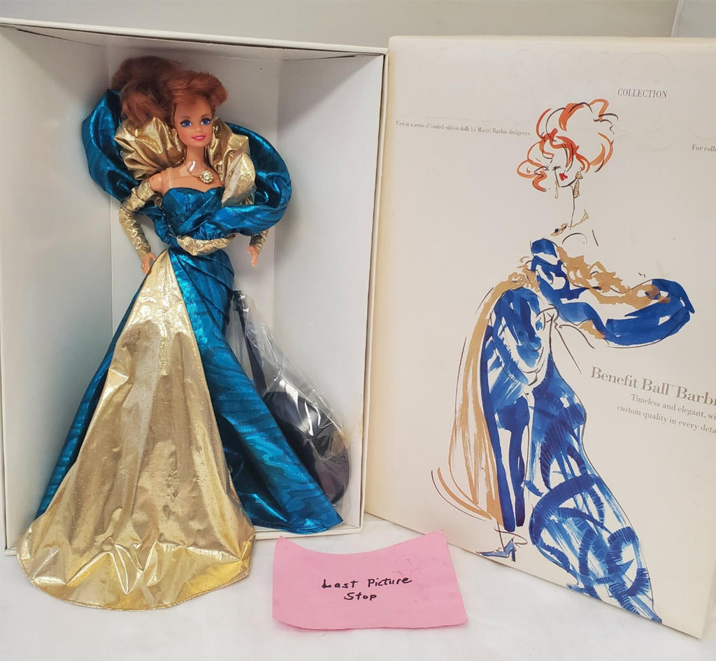 Barbie 1992 - Benefit Ball Barbie - Classique Collection 1st in Series