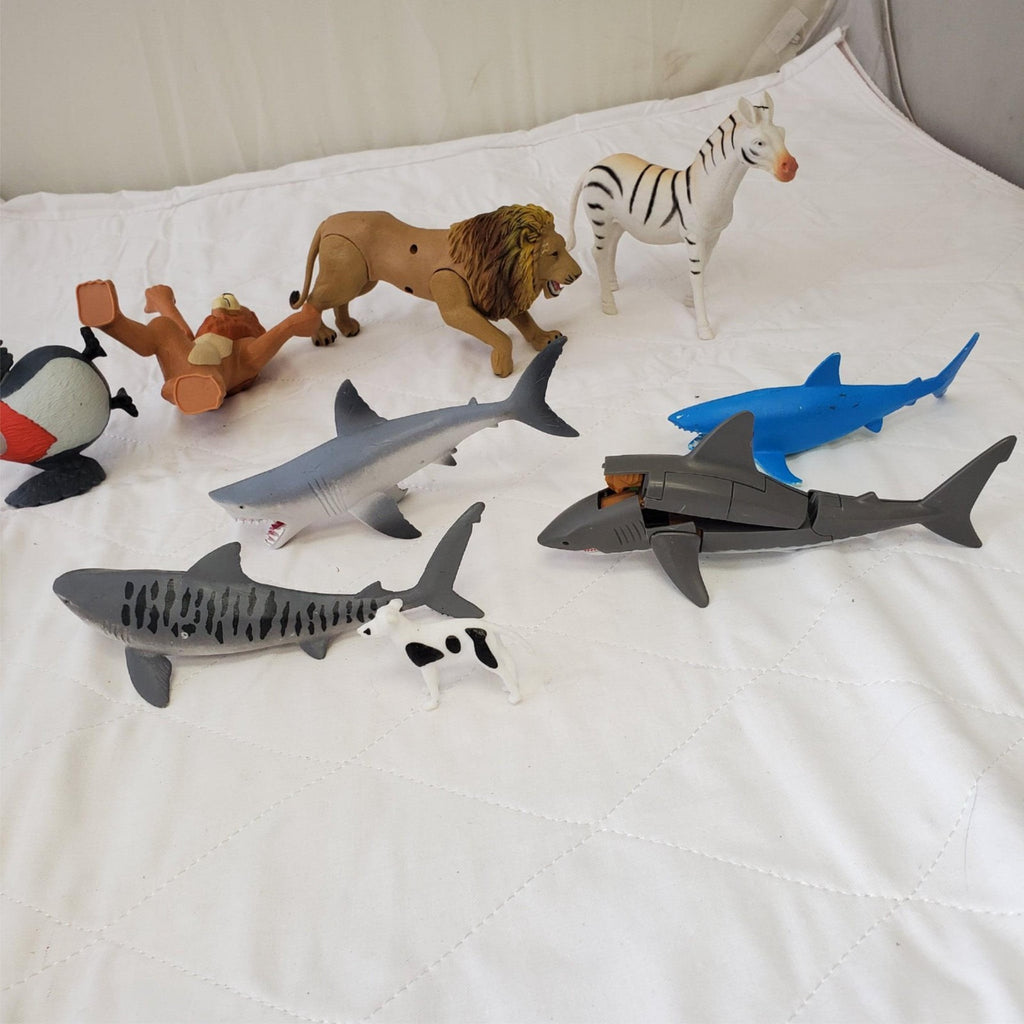Lot of Assorted Lion, Zebra, Fishes & other Animals Toy Figures