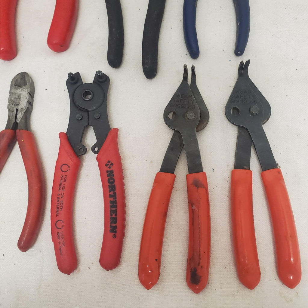 Lot of 11 Assorted Pliers Set Hand Tools for Gripping Cutting & Bending LOT-861
