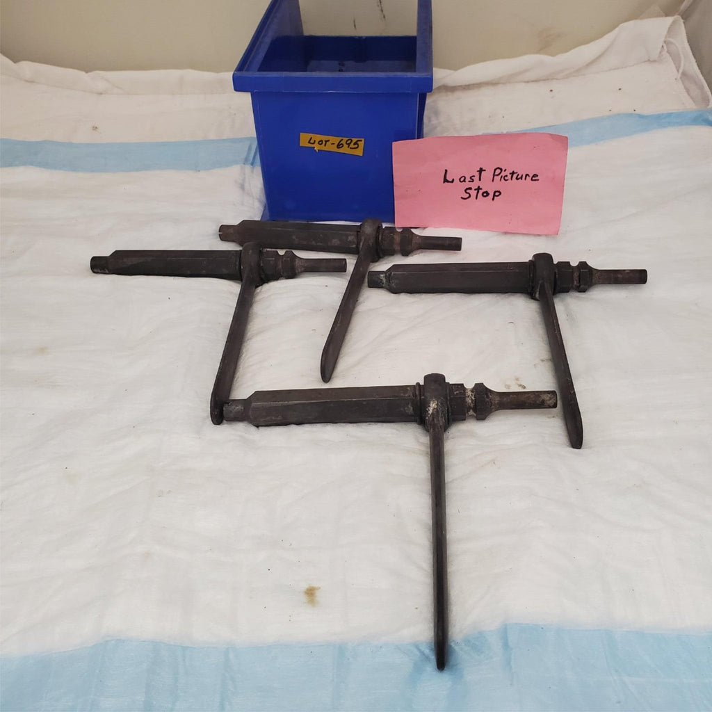 Lot of 4 Assorted Screw Removal Impact Tool LOT-695