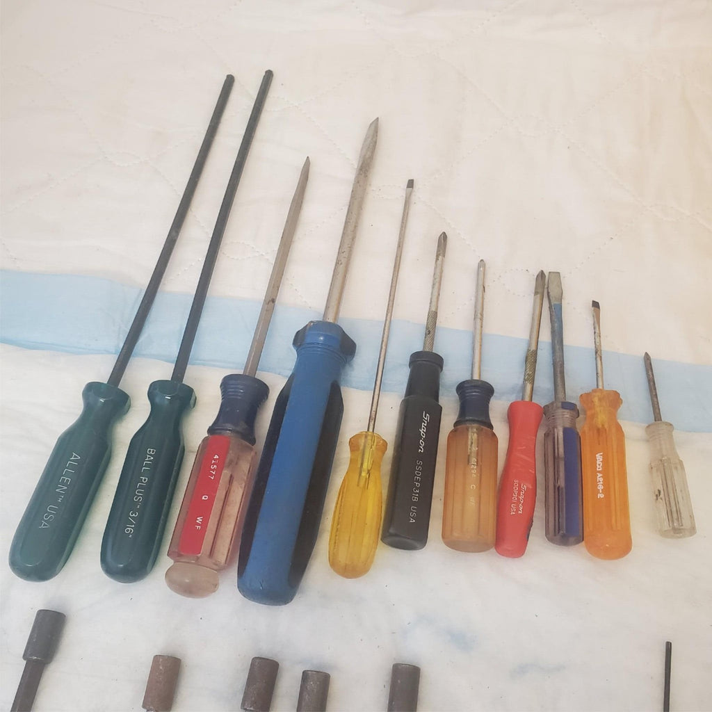 Lot of 76 Vintage Nut Drivers / Screw Drivers LOT137