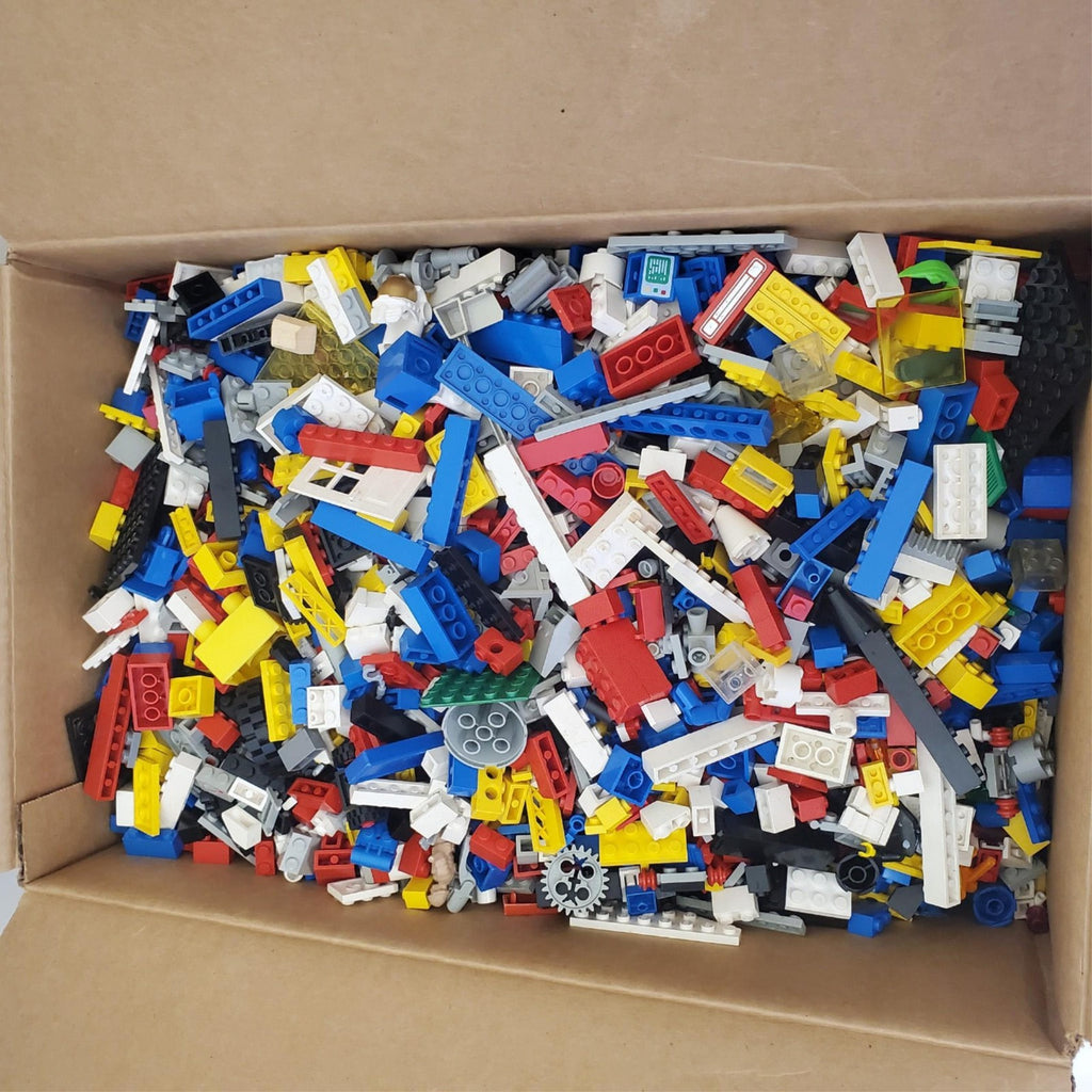 Lot of Legos Bricks & Parts Small Assorted Pieces