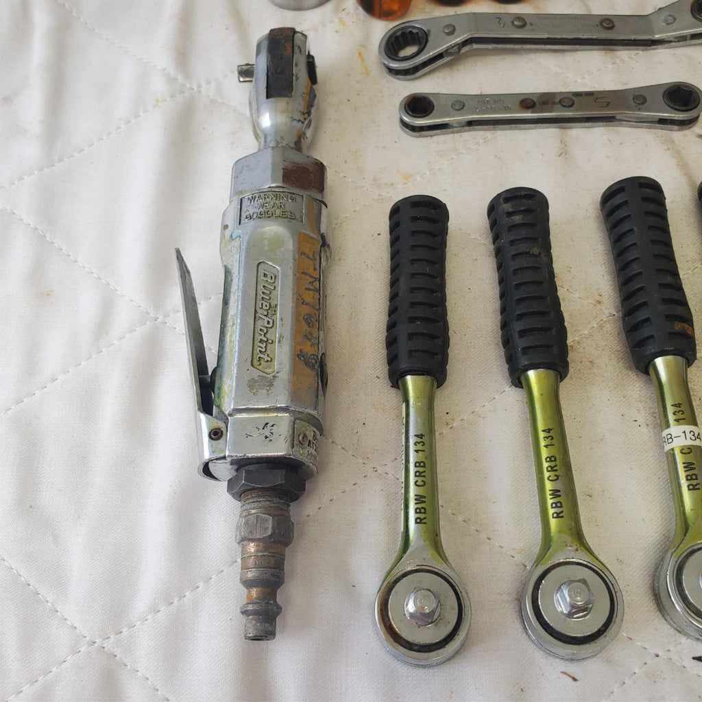 Lot of Assorted Ratchets, Drivers, Speed Handles & Other Hand Tools LOT 128