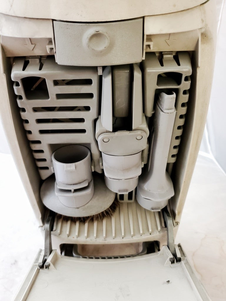 Electrolux Guardian Epic Series 8000 Vacuum Cleaner C133A