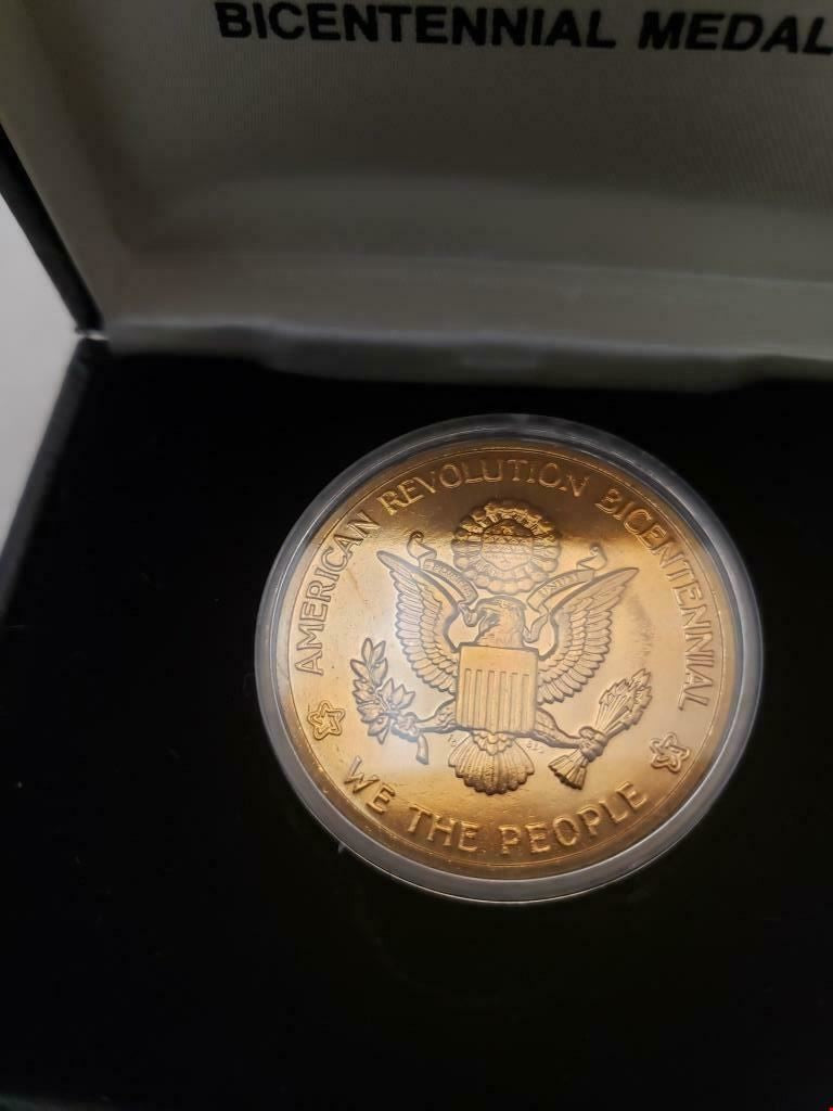 The National Bicentennial Medal 1776-1976 Statue Of Liberty