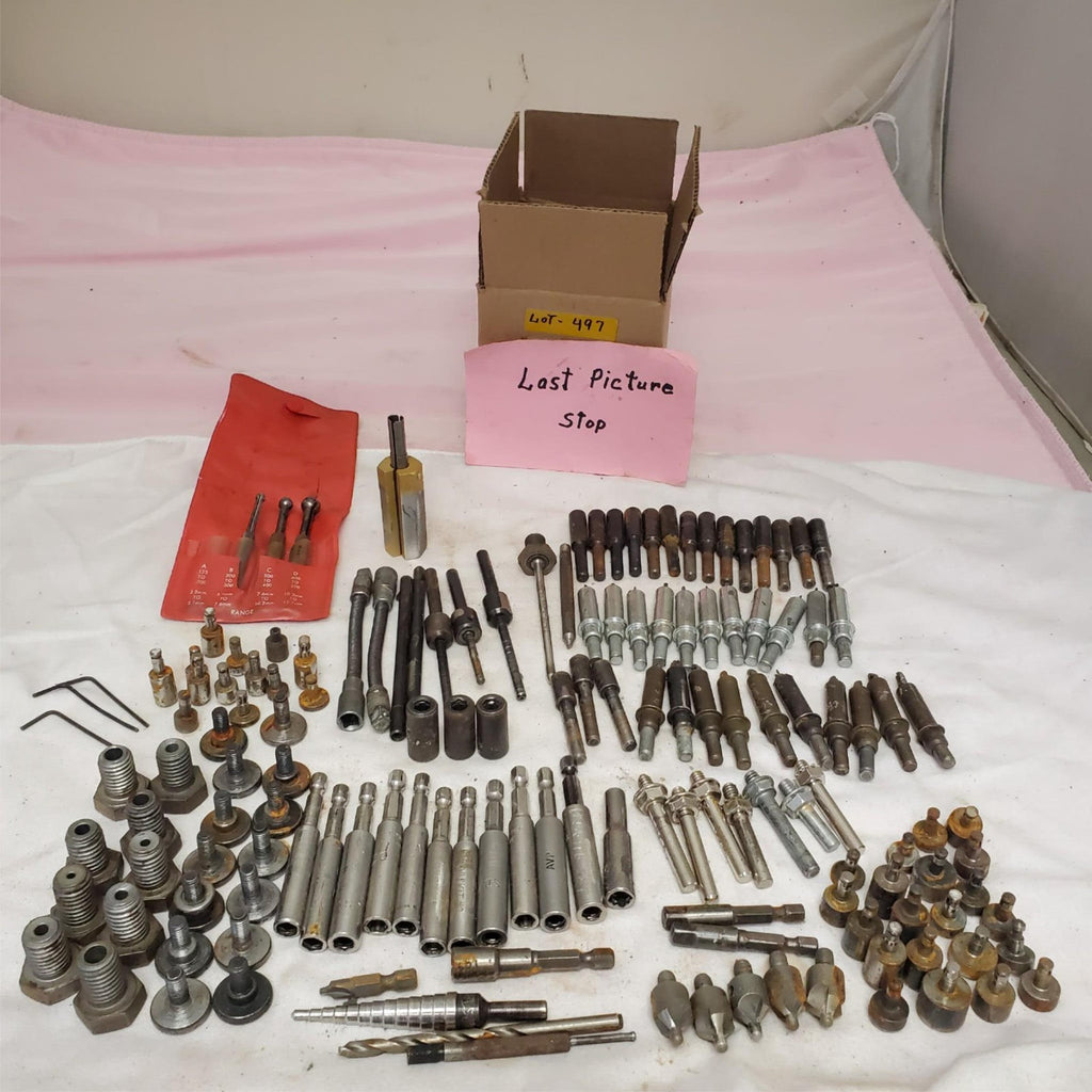 Lot of Assorted Drill Bits Ring Magnetic Nutsetter Threaded Metal Bolts LOT-497